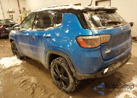 2019 Jeep Compass Altitude 4X4 z USA, uszkodzony, nr VIN 3C4NJDBB6KT598531